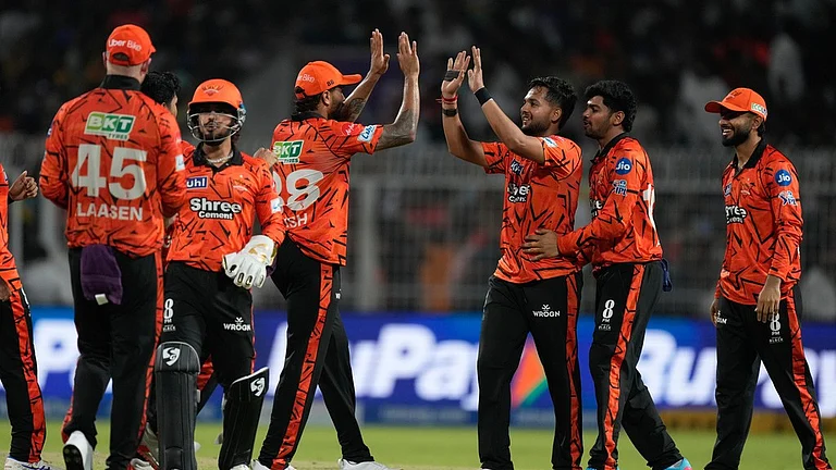 Sunrisers Hyderabad's Harsh Dubey, third from right, celebrates with teammates the wicket of Kolkata Knight Riders' Finn Allen during the Indian Premier League cricket match between Kolkata Knight Riders and Sunrisers Hyderabad in Kolkata, India, Thursday, April. 2, 2026. - AP Photo/Bikas Das
