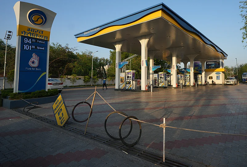 Iran war fuel shortage in Ahmedabad
