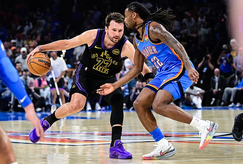 Oklahoma City Thunders Vs Los Angeles Lakers nba basketball-Luka Dončić