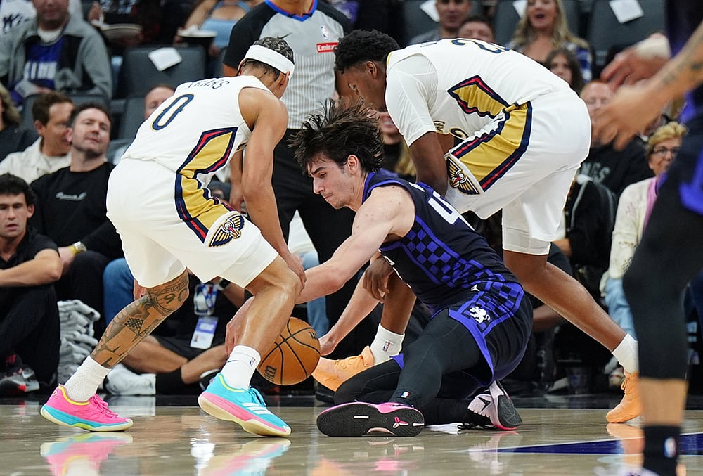 Sacramento Kings Vs New Orleans Pelicans NBA basketball-Maxime Raynaud