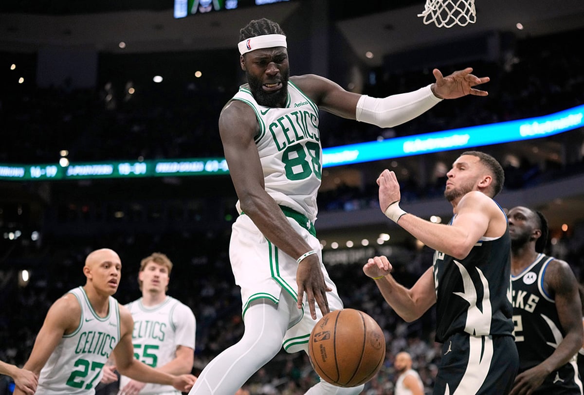 Milwaukee Bucks Vs Boston Celtics NBA basketball-Neemias Queta