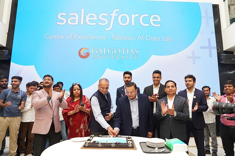 Salesforce and Galgotias University celebrate Tableau AI Data Lab launch with cake cutting