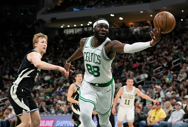 Milwaukee Bucks Vs Boston Celtics NBA basketball-Neemias Queta