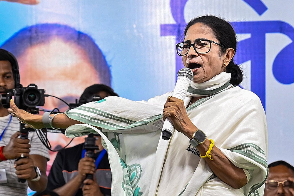 Mamata Banerjee campaigns with TMC candidates in Malda