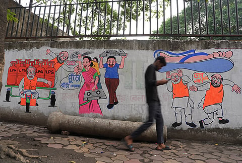 Political wall graffiti at Taltala near Park Circus