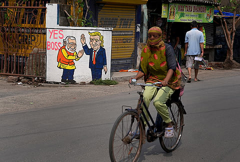 Political wall graffiti at Konnagar Kanaipur 