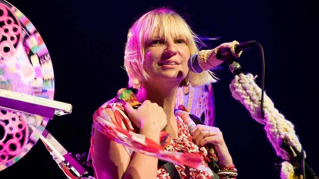 Sia agrees to pay ex-husband Daniel Bernard over $40,000 in child support - null