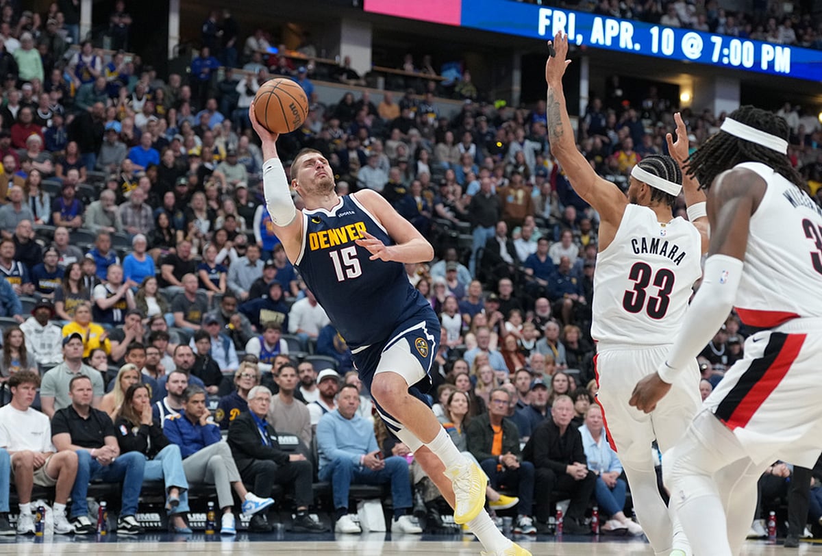 denver nuggets vs portland trail blazers nba basketball-Nikola Jokić