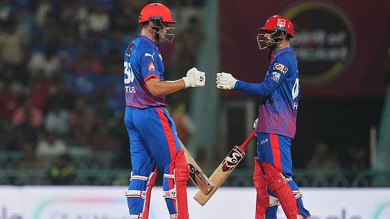 Delhi Capitals' Sameer Rizvi, right, and batting partner Tristan Stubbs encourage each other during the Indian Premier League cricket match between Lucknow Super Giants and Delhi Capitals in Lucknow, India. - | Photo: AP/Manish Swarup