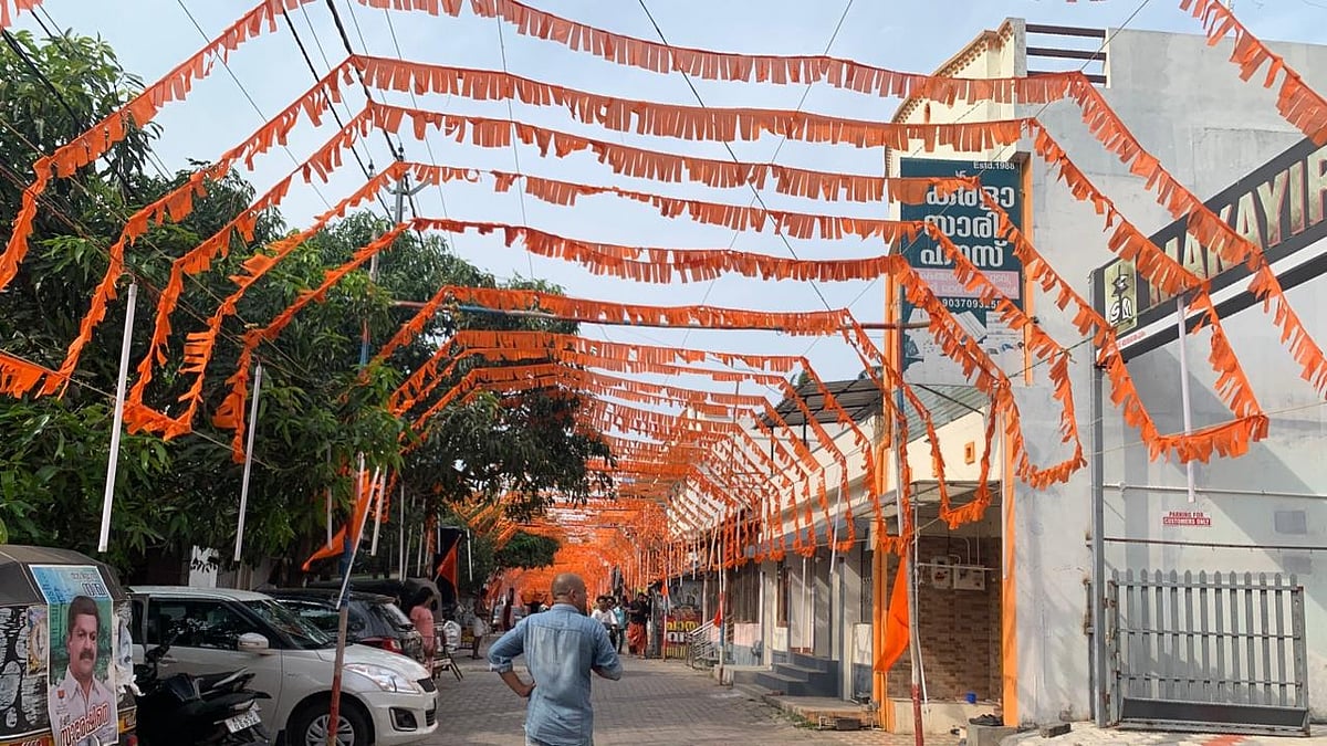 Outlook Photo  : Saffron Push Tests Red Bastions