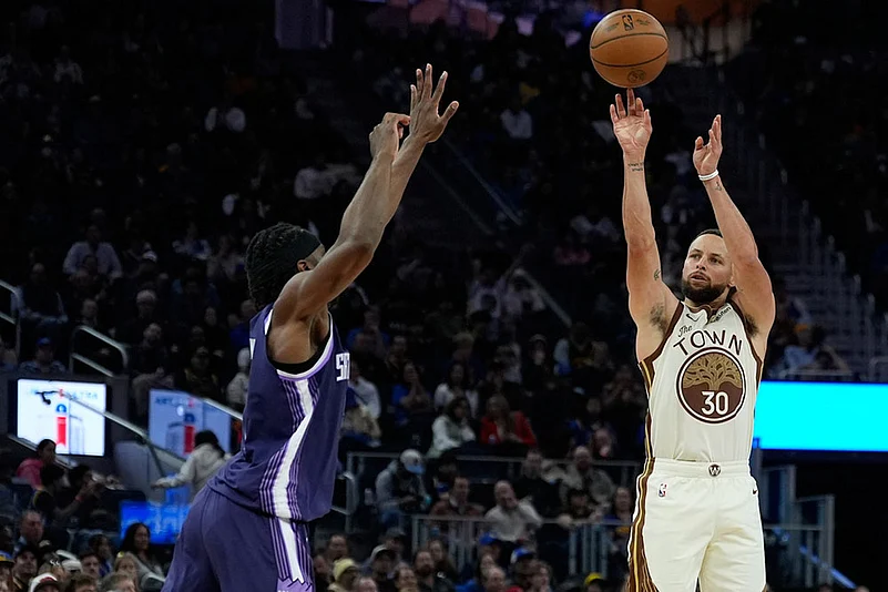 NBA 2025-26: Sacramento Kings vs Golden State Warriors