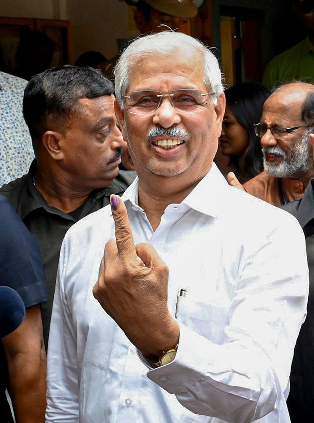 Kerala polls: Guv Arlekar casts vote