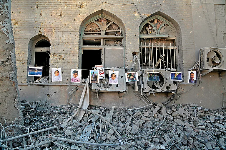 Iran Will Not Die: A view of the destruction at the Sharif University of Technology, targeted by the US and Israel, on April 7, 2026, in Tehran - Photo: IMAGO/Anadolu Agency