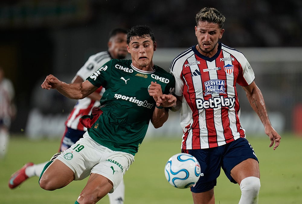 Copa Libertadores Palmeiras vs Junior FC Soccer photos-Ramon Sosa