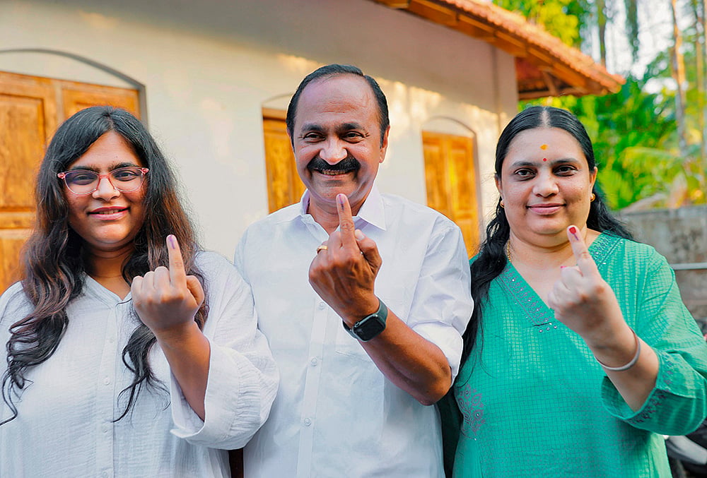 Kerala polls: LoP Satheesan casts vote in Ernakulam