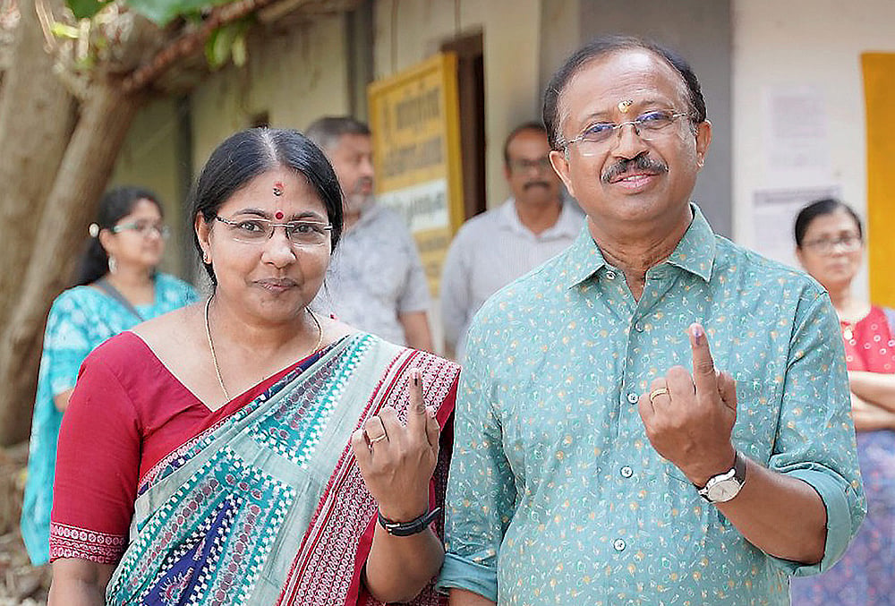 Kerala polls: V Muraleedharan casts vote in Trivandrum