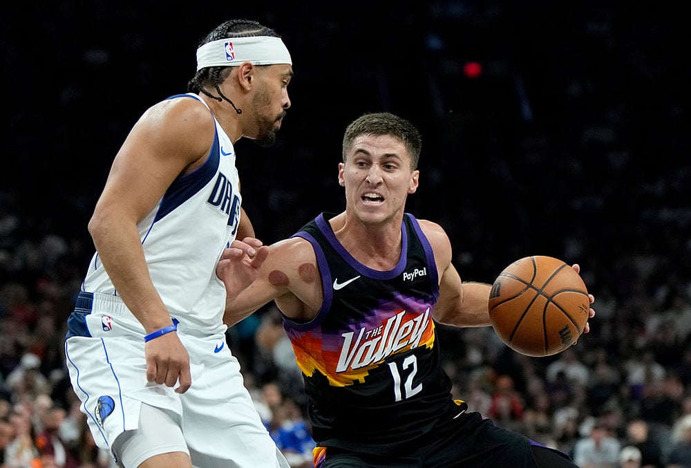 Phoenix Suns Vs Dallas Mavericks NBA basketball-Ryan Nembhard