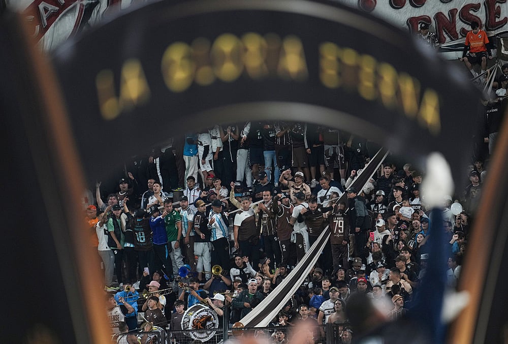 Platense Vs Corinthians Copa Libertadores match-Platense fans