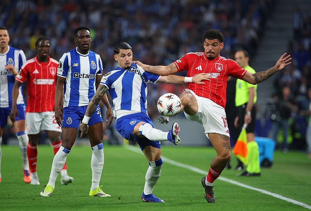 Bologna vs Aston Villa UEFA Europa League match photos-Morgan Gibbs-White