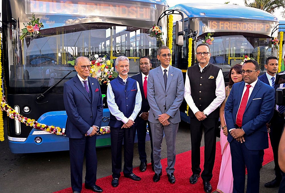 Indias grant assistance in Port Louis