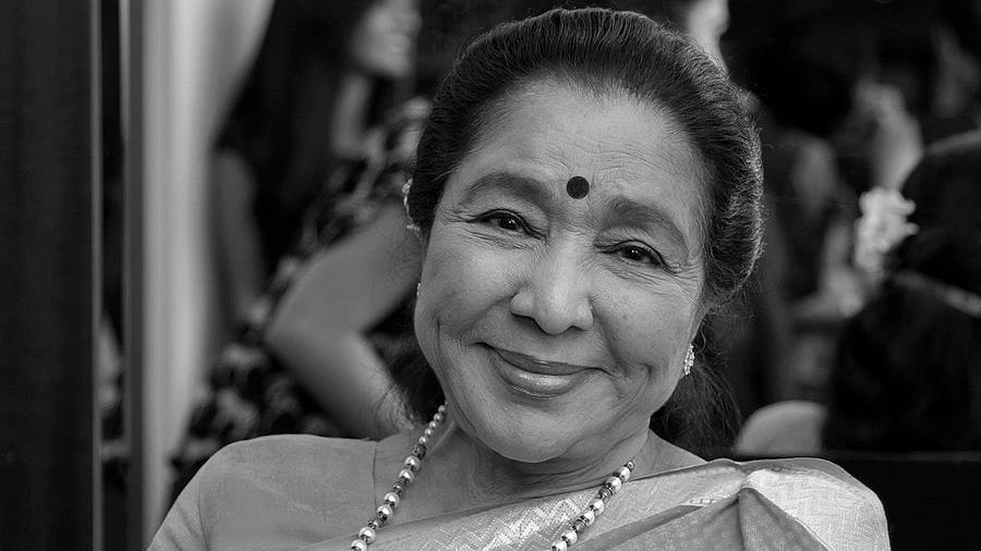 Asha Bhosle dies at 92 - X