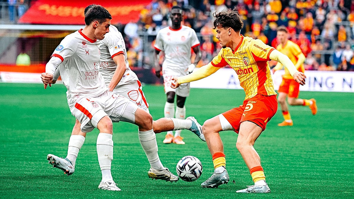 Lens players in action during the friendly match against Rouen on April 11, 2026. - | Photo: X/RCLens