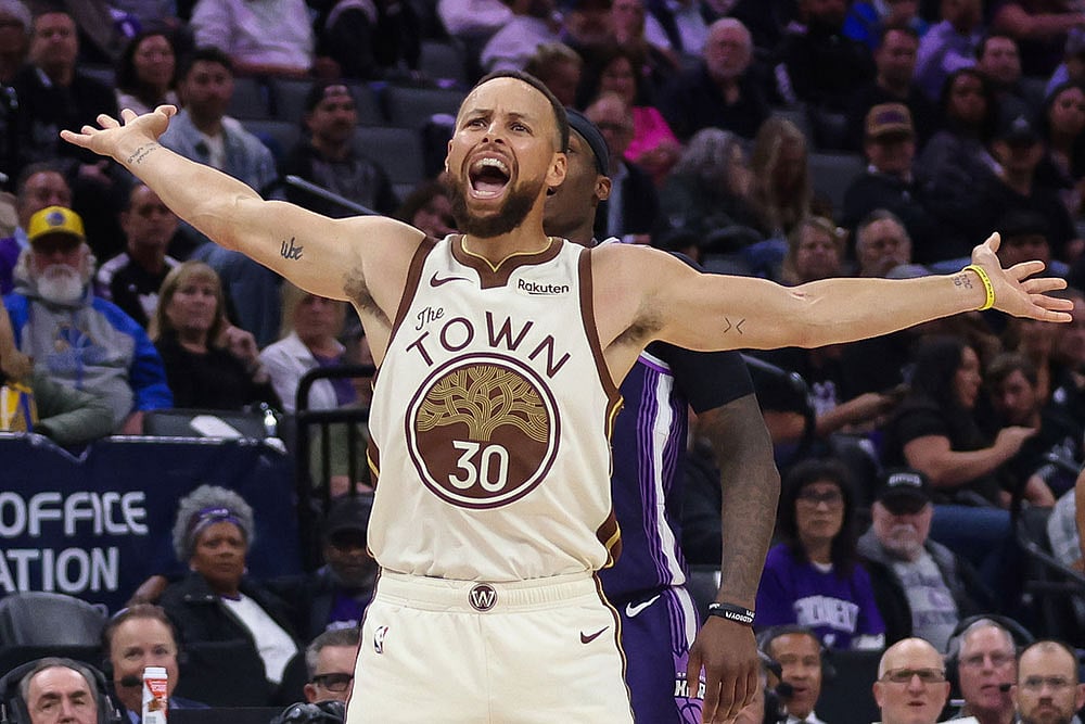 NBA Basketball Game: Golden State Warriors vs Sacramento Kings