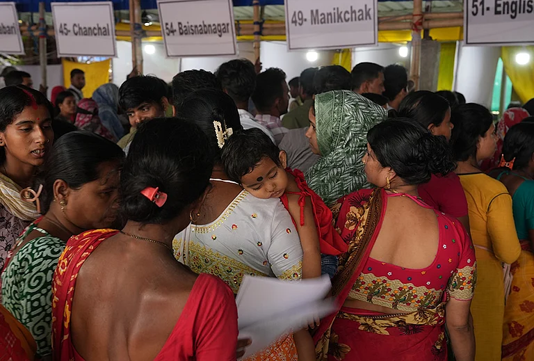 Around one in five electors were removed from the draft SIR rolls in Telangana and Karnataka. - Photo: Sandipan Chatterjee/Outlook