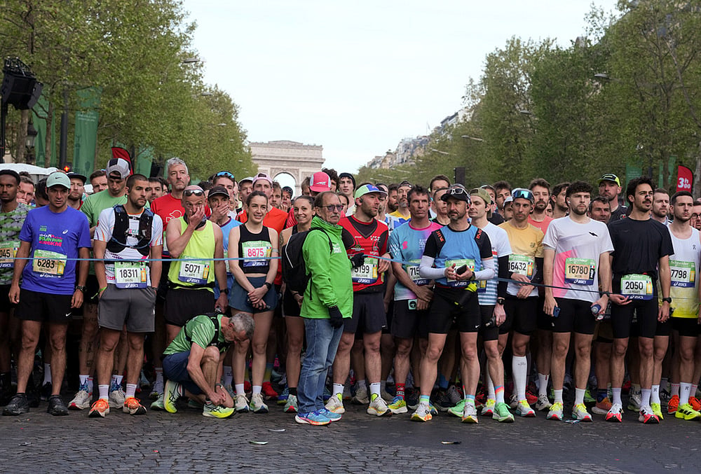 Paris Marathon 2026 photos-Competitors 
