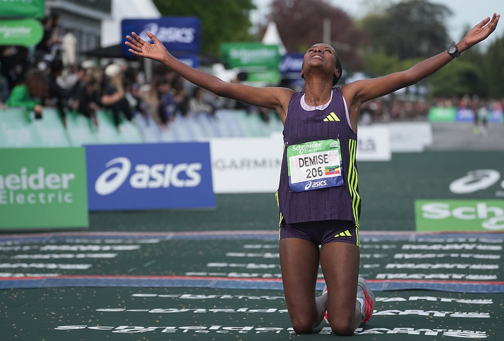 Paris Marathon 2026 photos-Shure Demise