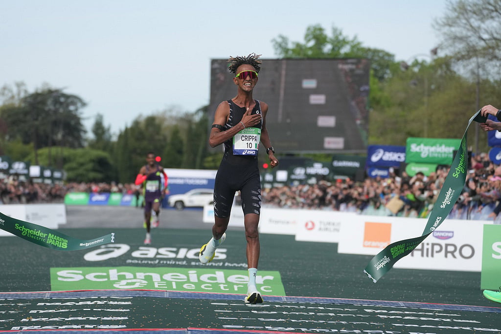 Paris Marathon 2026 photos-Italys Yemaneberhan Crippa