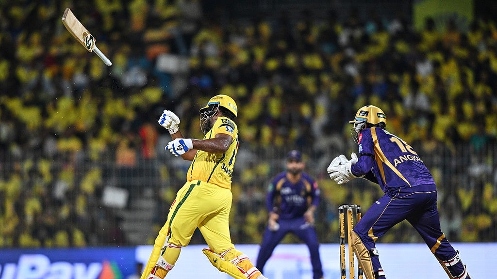 Sanju Samson loses his grip on the bat during the Indian Premier League match between Chennai Super Kings and Kolkata Knight Riders in Chennai. - Photo: AP