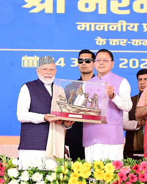 PM Modi welcomed by Uttarakhand CM Dhami at the event