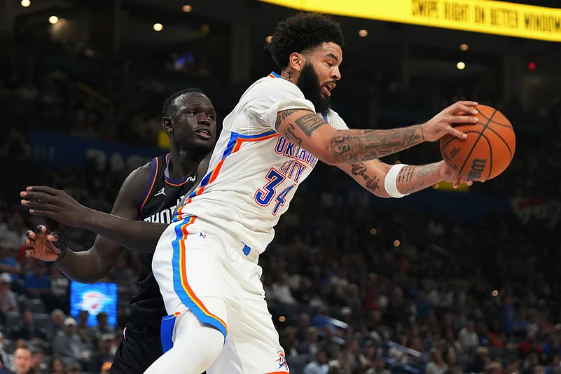 NBA Basketball Game: Phoenix Suns vs Oklahoma City Thunder