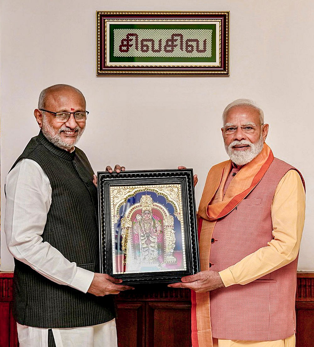 PM Modi visits Vice-Pres Enclave on Puthandu