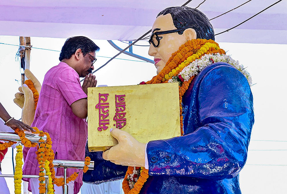Hemant Soren pays tribute to BR Ambedkar
