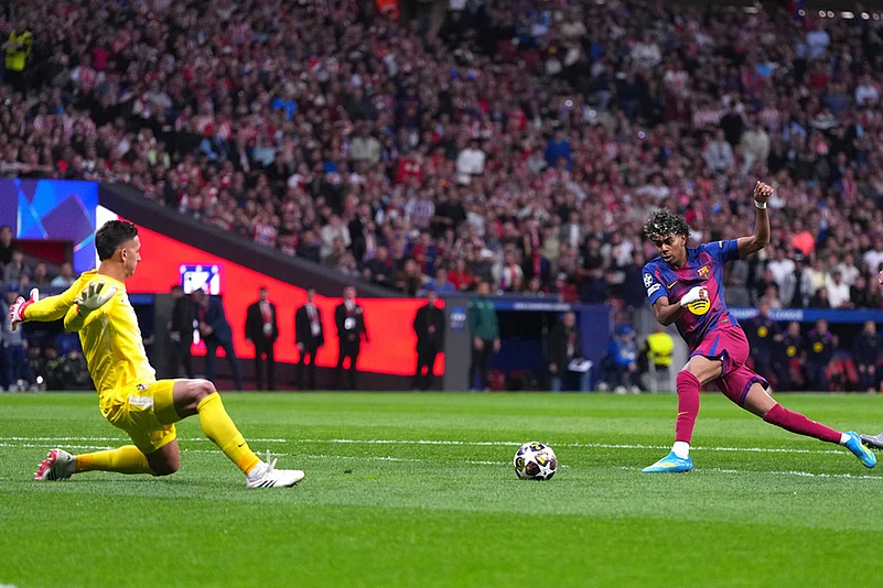 Champions League Soccer Match: Barcelona vs Atletico Madrid