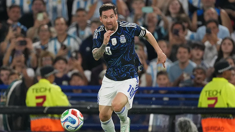 Lionel Messi buys UE Cornella fifth division club in Barcelona details