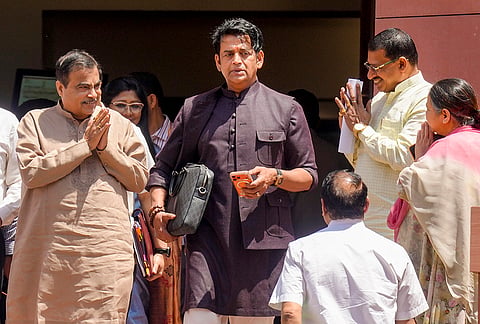 Union Minister Nitin Gadkari with BJP MP Ravi Kishan during the Special session of Parliament, in New Delhi.