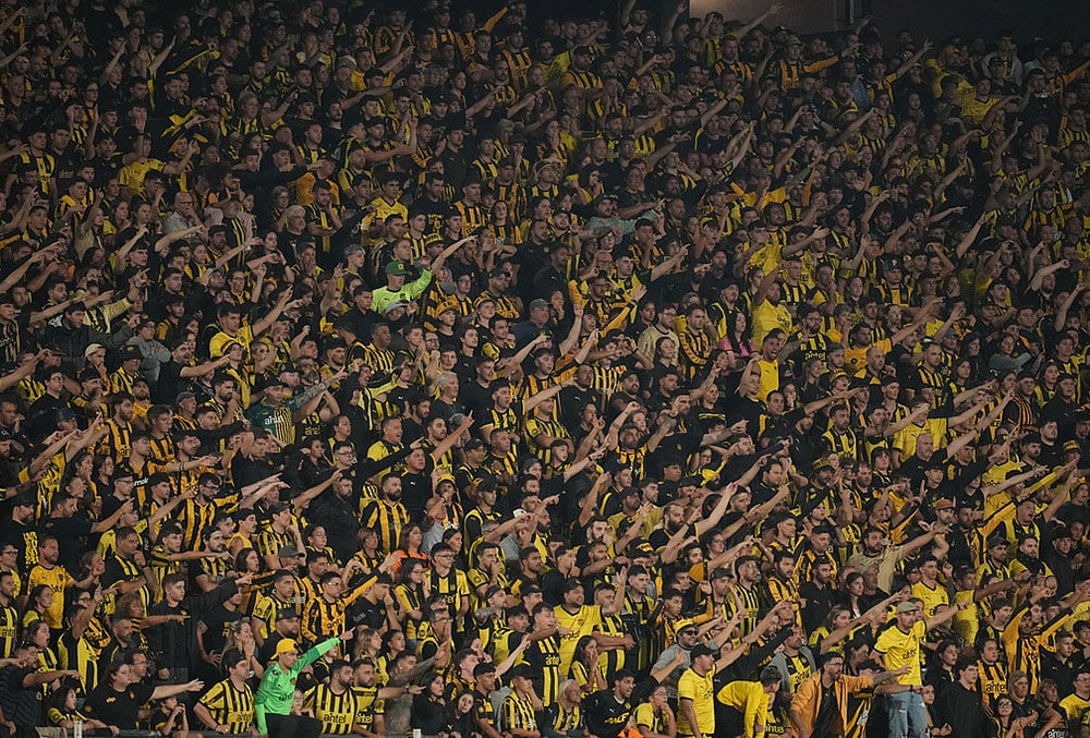 Penarol vs Platense conmebol copa libertadores soccer-