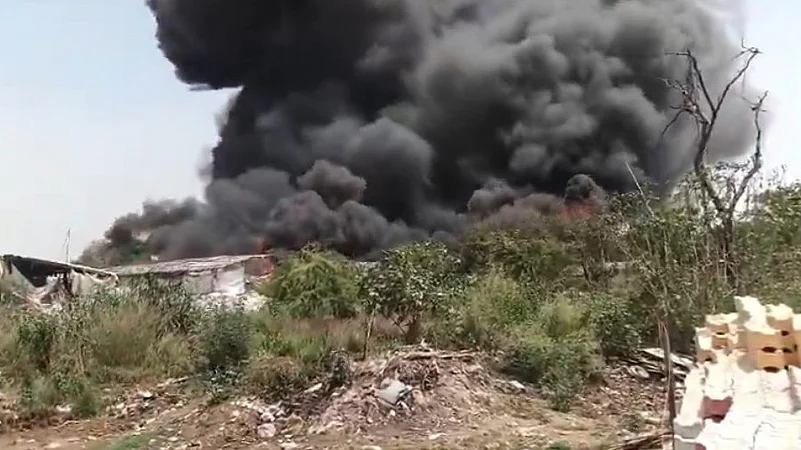 FIRE AT GHAZIABAD VILLAGE