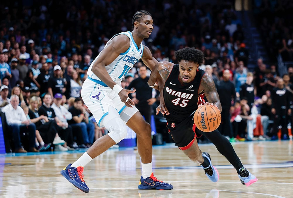 Phoenix Suns vs Portland Trail Blazers NBA 2026 play-in game-Davion Mitchell