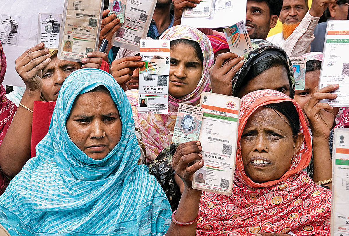 Deleted Voters are showing their documents at Daulatpur Gram Panchayet Milangarh Malda