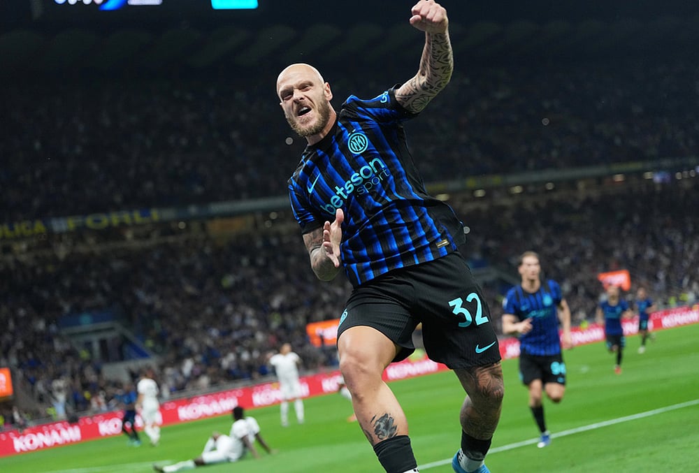 inter milan vs cagliari serie a soccer-Federico Dimarco