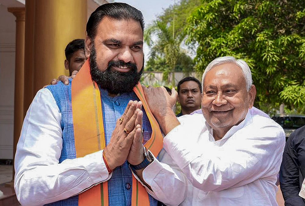 JD(U) Nitish Kumar meets Bihar CM Samrat Choudhary