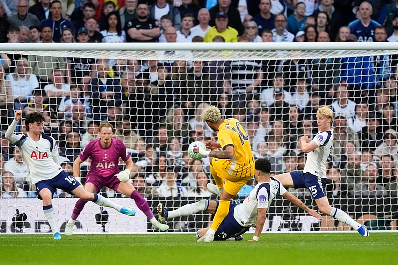 EPL: Brighton & Hove Albion vs Tottenham Hotspur