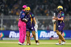 | Photo: AP/Bikas Das : Rajasthan Royals' captain Riyan Parag, left, congratulates Kolkata Knight Riders' Rinku Singh after Kolkata Knight Riders won the Indian Premier League cricket match against Rajasthan Royals in Kolkata, India.