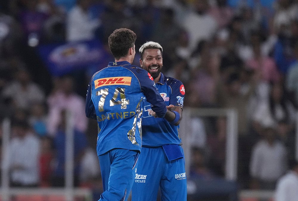 GT vs MI IPL 2026 Match 30 photos-Mitchell Santner