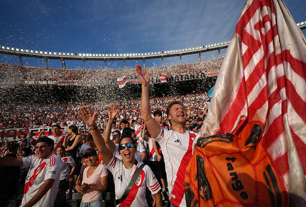 River Plate vs Boca Juniors Argentine league soccer fans-