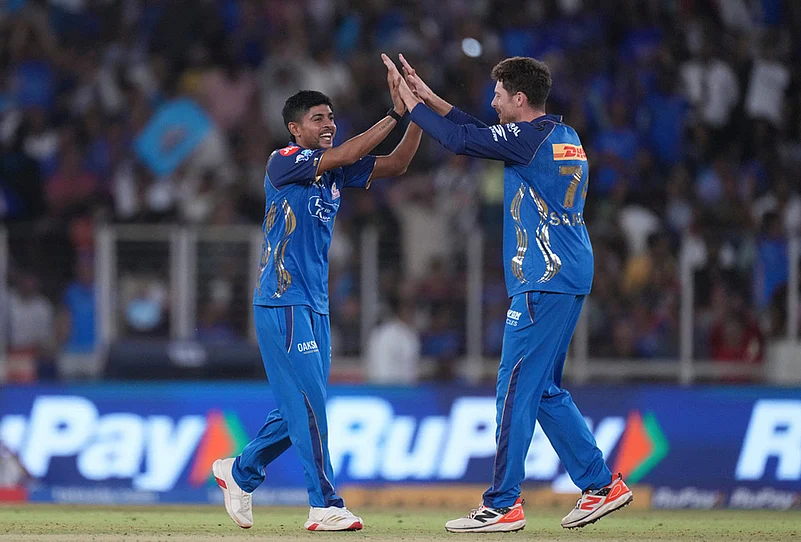 GT vs MI IPL 2026 Match 30 photos-Mitchell Santner